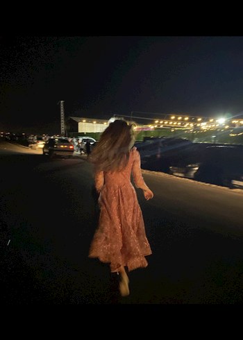 34 Beden Dantel Detaylı Uzun Pembe Nişan Elbisesi