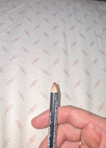  Beden Flormar Suya Dayanıklı Pastel Pembe Dudak Kalemi