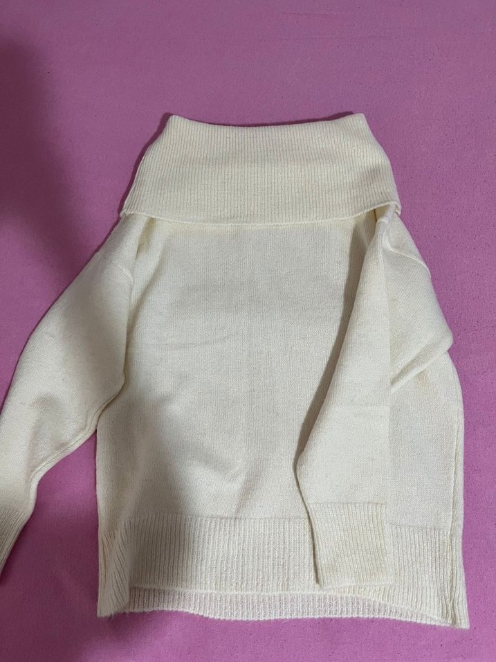 Kadın Beyaz Kayık Yaka Triko Kazak - Görsel 3