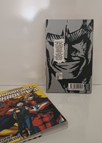 Beden Renk Kahramanlık Akademisi Cilt 1 Manga