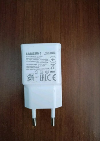 ORİJİNAL KUTU ÇIKMASI SAMSUNG ŞARJ ADAPTÖRÜ 10 W