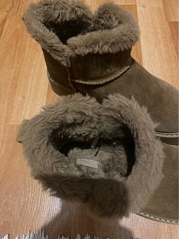 37 Beden Oysho ugg su itici sprey beraber
