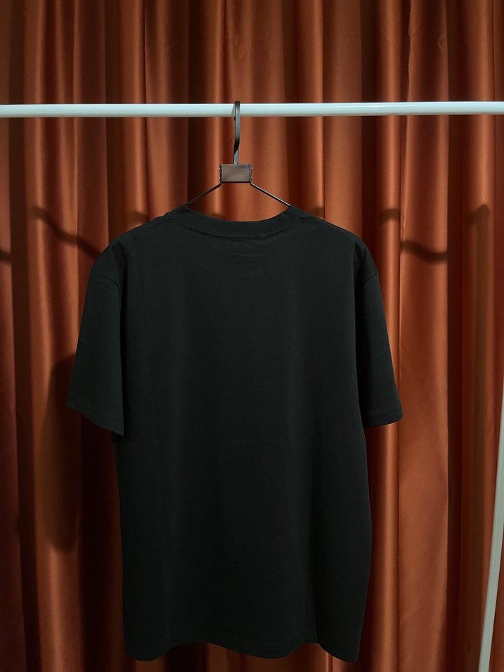 Gucci 2026/SS New T-Shırt - Görsel 3