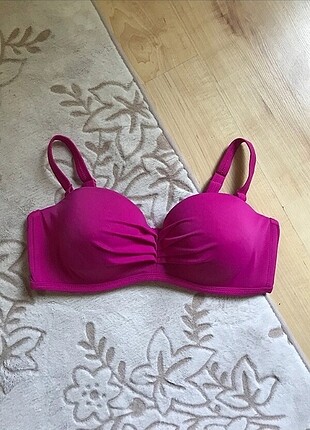 Bikini üstü