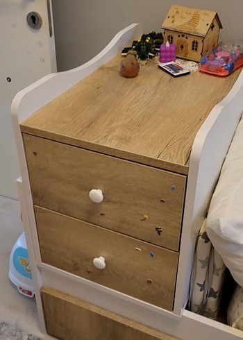 Beden beyaz Renk Çekmeceli Beyaz ve Ahşap Bebek Beşiği büyüyen yataklı