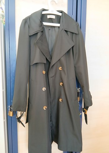 Kadın Siyah Uzun Düğmeli Trençkot - Görsel 2