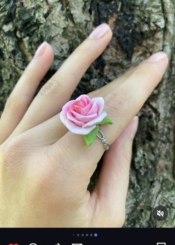 Luna Rose (yüzük)