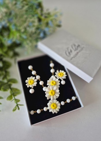 Beden beyaz Renk Daisy Bloom(kolye-küpe-bileklik seti)