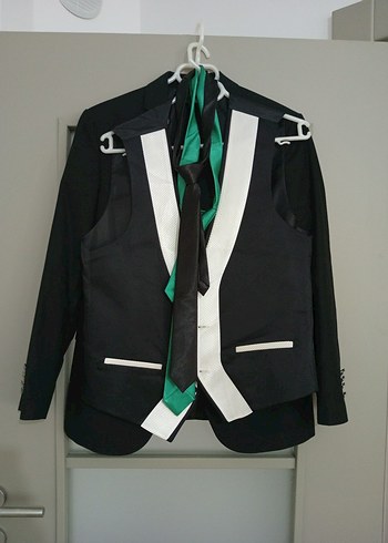 Siyah Beyaz Kuşaklı Tuxedo Ceket - Görsel 9