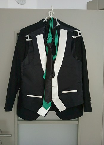 Siyah Beyaz Kuşaklı Tuxedo Ceket - Görsel 8