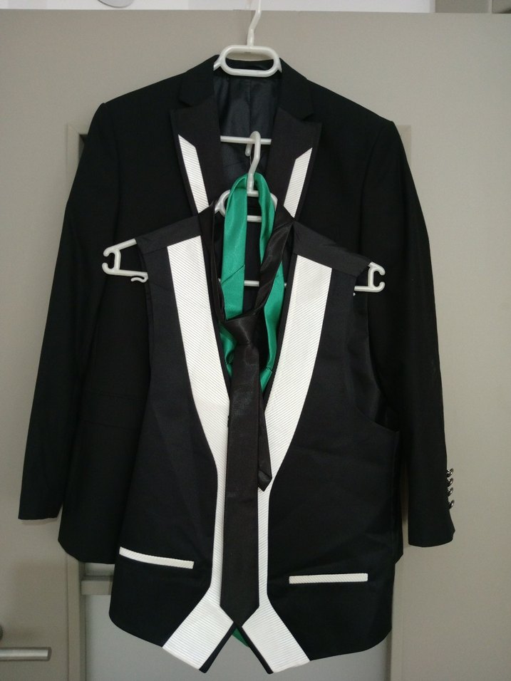 Siyah Beyaz Kuşaklı Tuxedo Ceket - Görsel 2