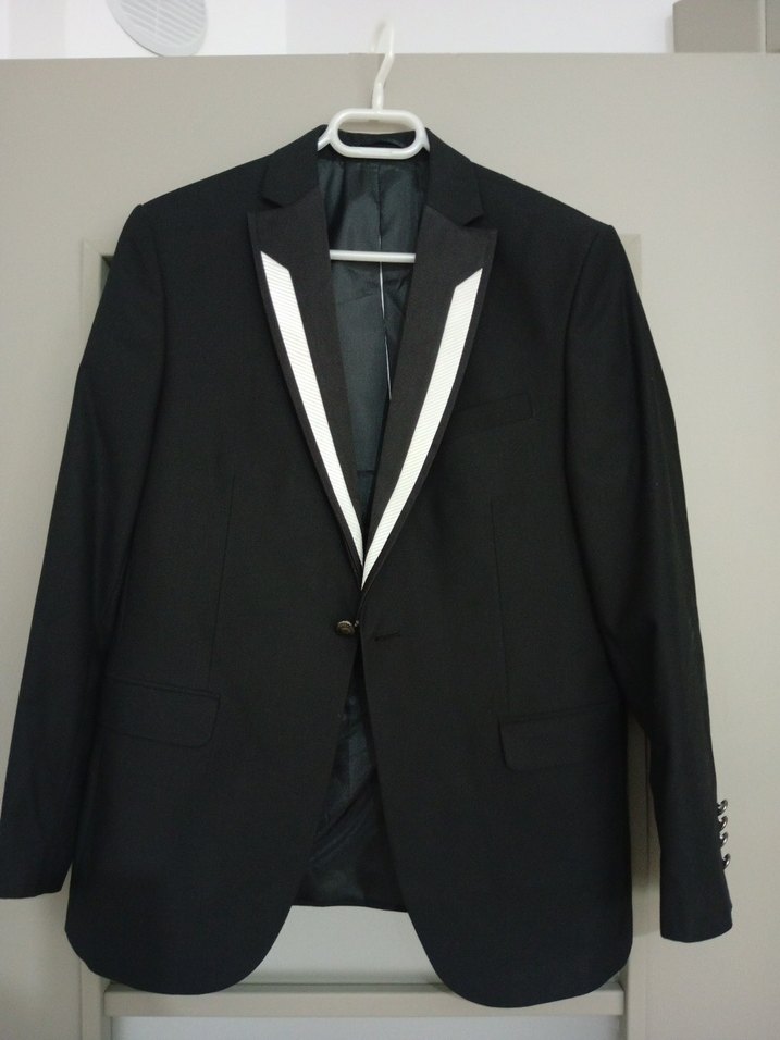 Siyah Beyaz Kuşaklı Tuxedo Ceket - Görsel 4