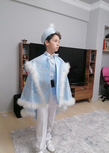 Mavi Kürklü Nakışlı Çocuk Kaftanı - Görsel 3