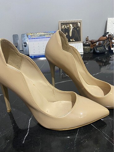 39 Beden Stiletto