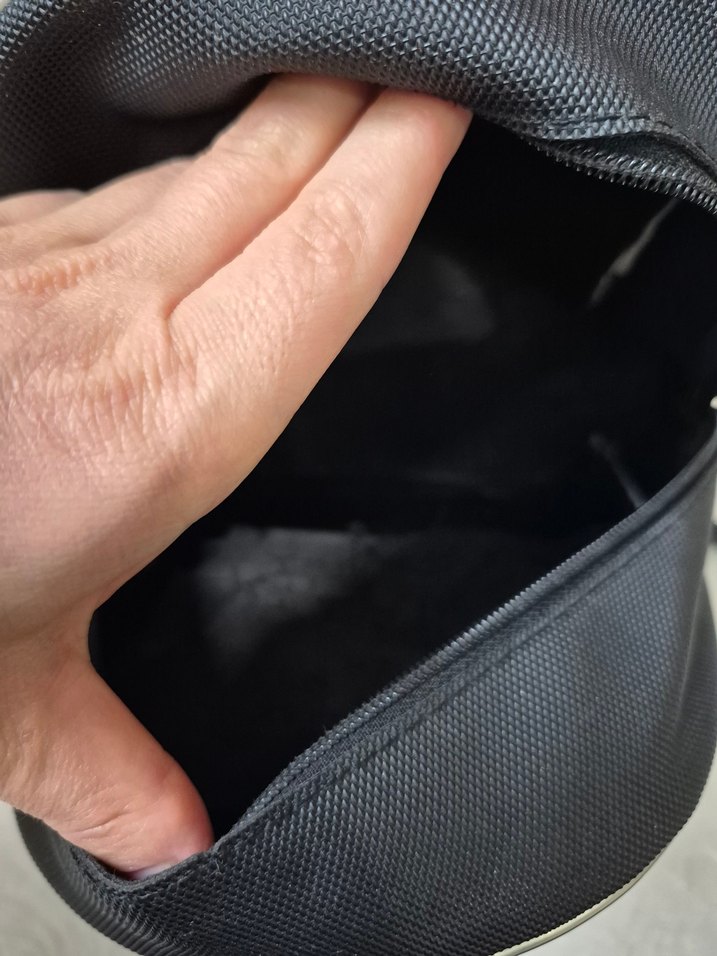 Siyah Minimalist  Kadın Sırt Çantası - Görsel 4