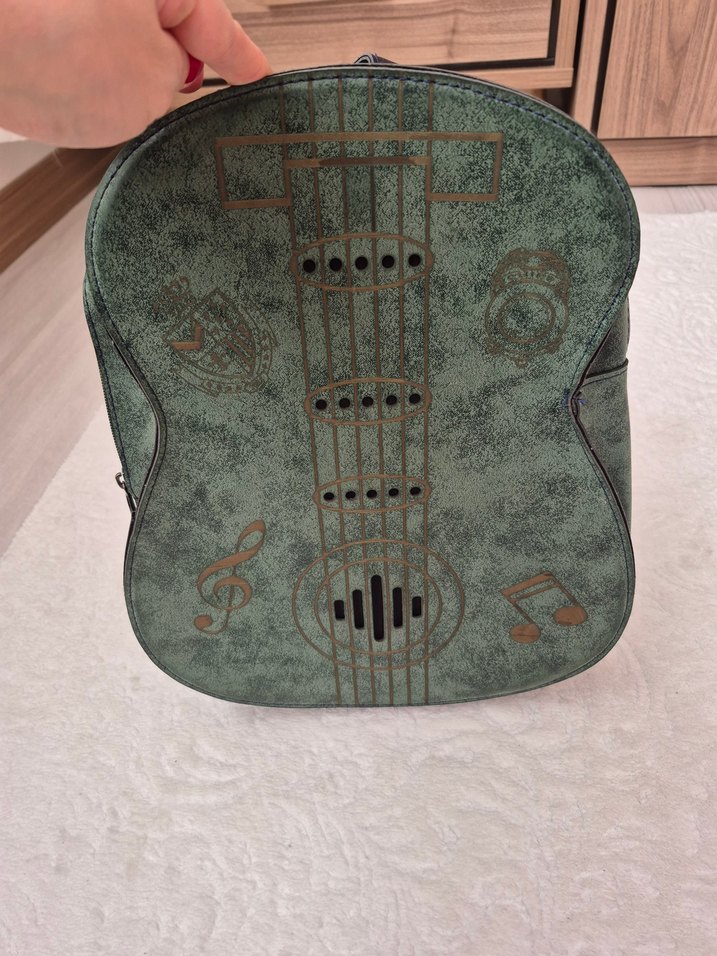 Yeşil gitar desenli çanta - Görsel 2