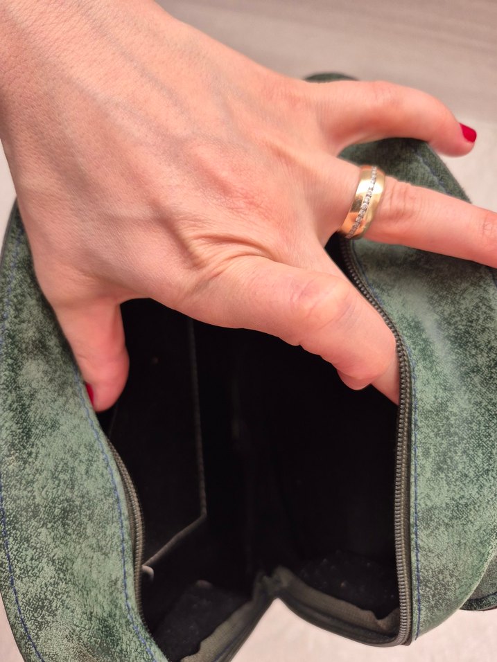 Yeşil gitar desenli çanta - Görsel 4