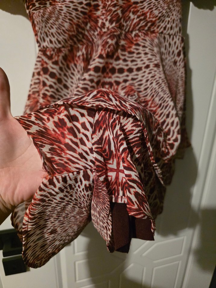 Bordo V Yaka Fırfırlı Mini Elbise - Görsel 5