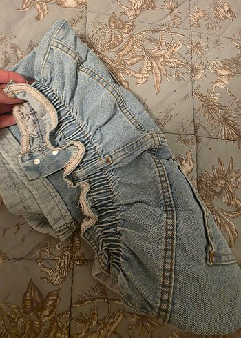 Düğmeli Bol Kesim Mini Kot Şort - Görsel 2