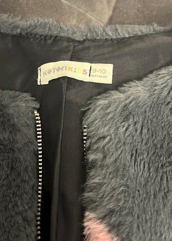 Kız Çocuk Gri Kalp Desenli Peluş Yelek - Görsel 2