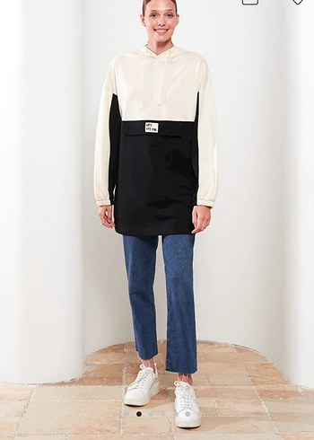 Kadın Siyah Beyaz Kapüşonlu Sweatshirt - Görsel 8