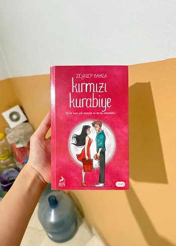 Kırmızı Kurabiye
