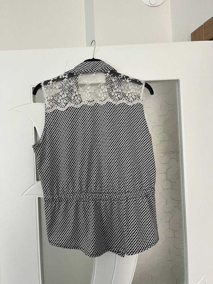 Sırt ve omuz detaylı,bel bağlamalı ceket - Görsel 2