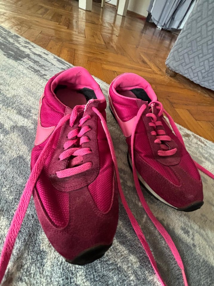 Pembe Bağcıklı Kadın Spor Ayakkabı Nike orijinal - Görsel 3