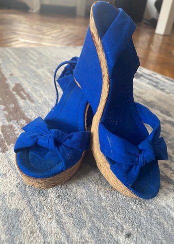 Mavi Süet Dolgu Topuklu Kadın Ayakkabı - Görsel 4