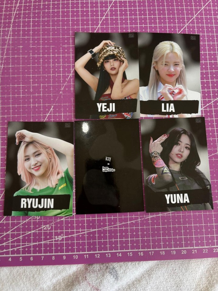 Beş adet İtzy k-pop collectibles kart - Görsel 3