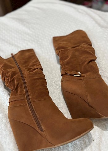 Kahverengi Süet Dolgu Topuklu Kadın Çizme - Görsel 16