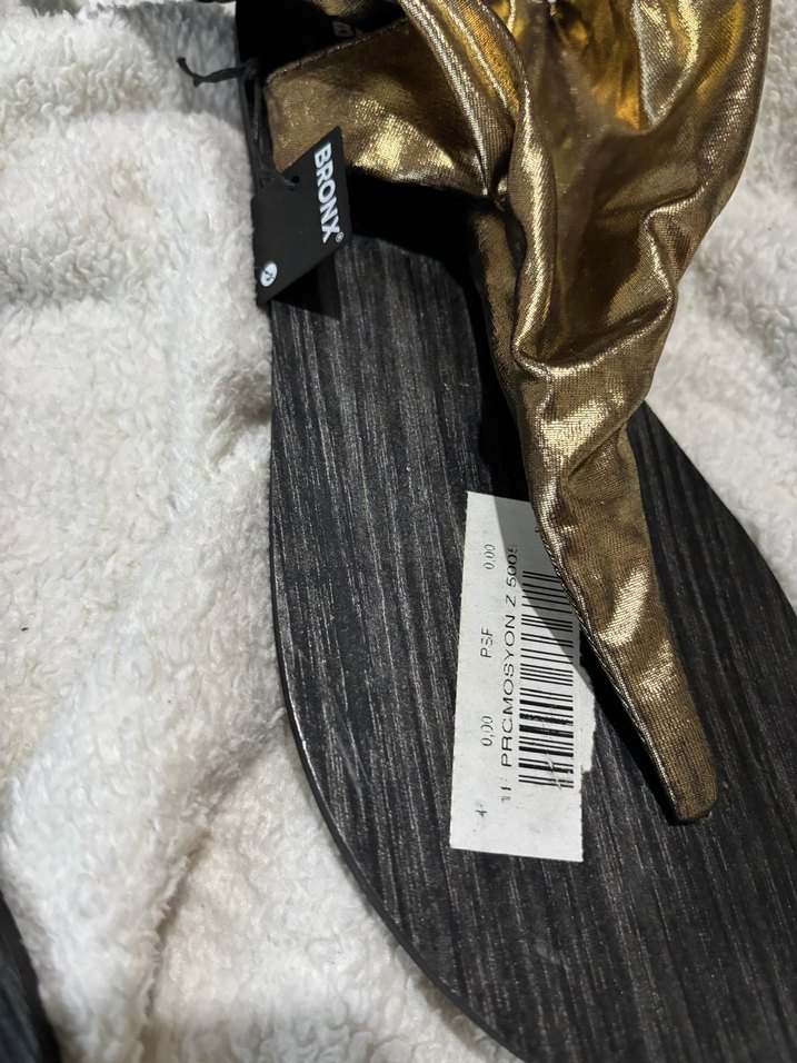 Sandalet parmak arası bağlamalı - Görsel 2