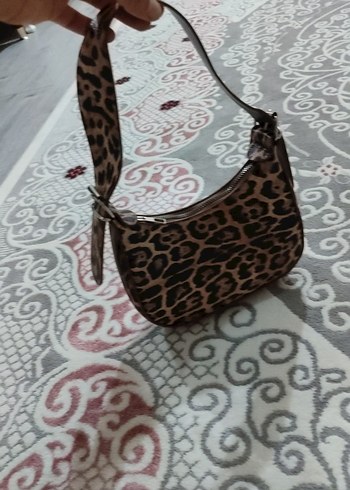 Leopar Desenli Kemerli Kadın Omuz Çantası