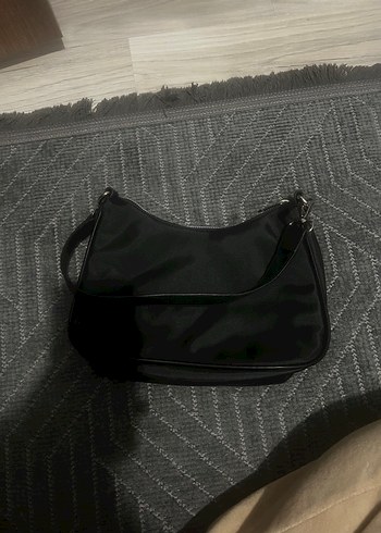 Kemer Detaylı Siyah Minimalist Kadın Çanta - Görsel 3