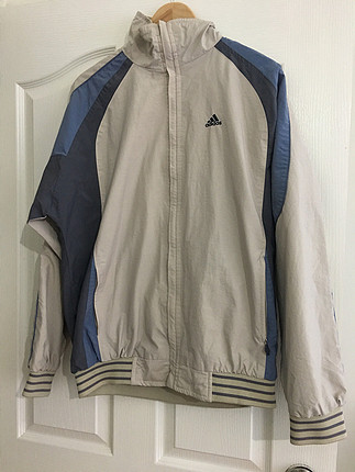 l Beden çeşitli Renk Adidas L beden,cepli,fermuarlı eşofman üstü.