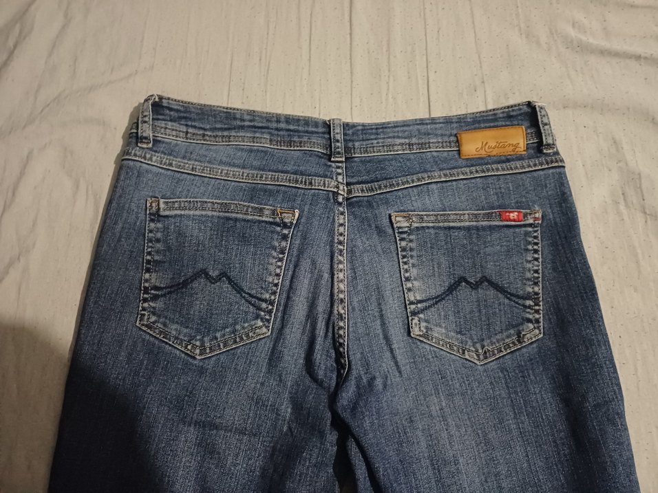 Vintage Mustang Jasmin Y2K fit - Görsel 3