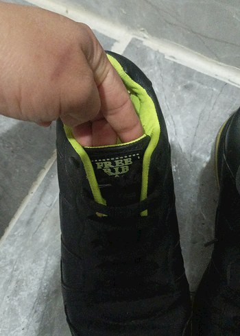 Diğer Sarı Detaylı Erkek Çocuk Spor Ayakkabı 40 no