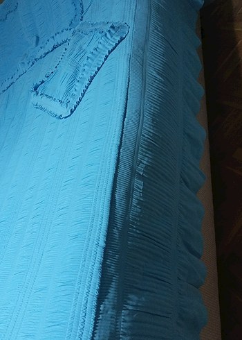 Parlak Mavi Yatak Örtüsü - Görsel 3