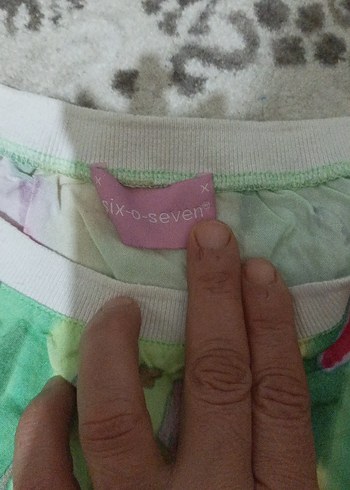 Pastel Renkli Desenli Bebek Önlüğü - Görsel 2