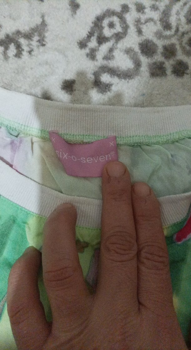 Pastel Renkli Desenli Bebek Önlüğü - Görsel 2