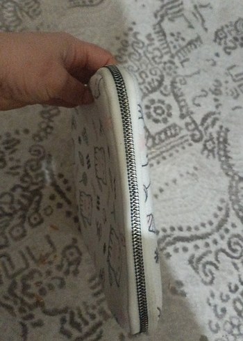 Beyaz taplet cantasi - Görsel 2