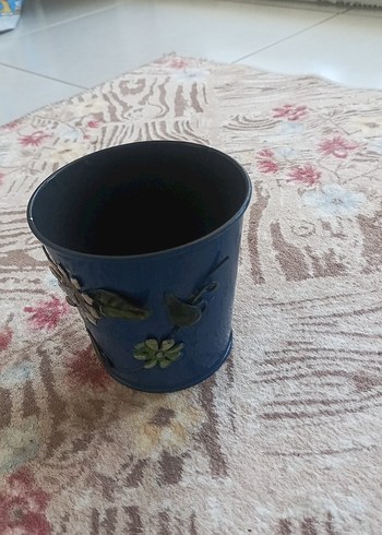 Diğer Mavi Çiçekli Dekoratif Saksı