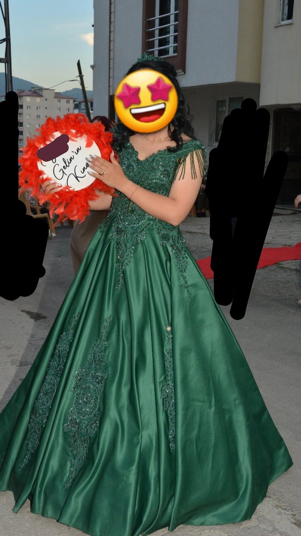 Payetli Yeşil Uzun V Yakalı Kalın Askılı Elbise - Görsel 2