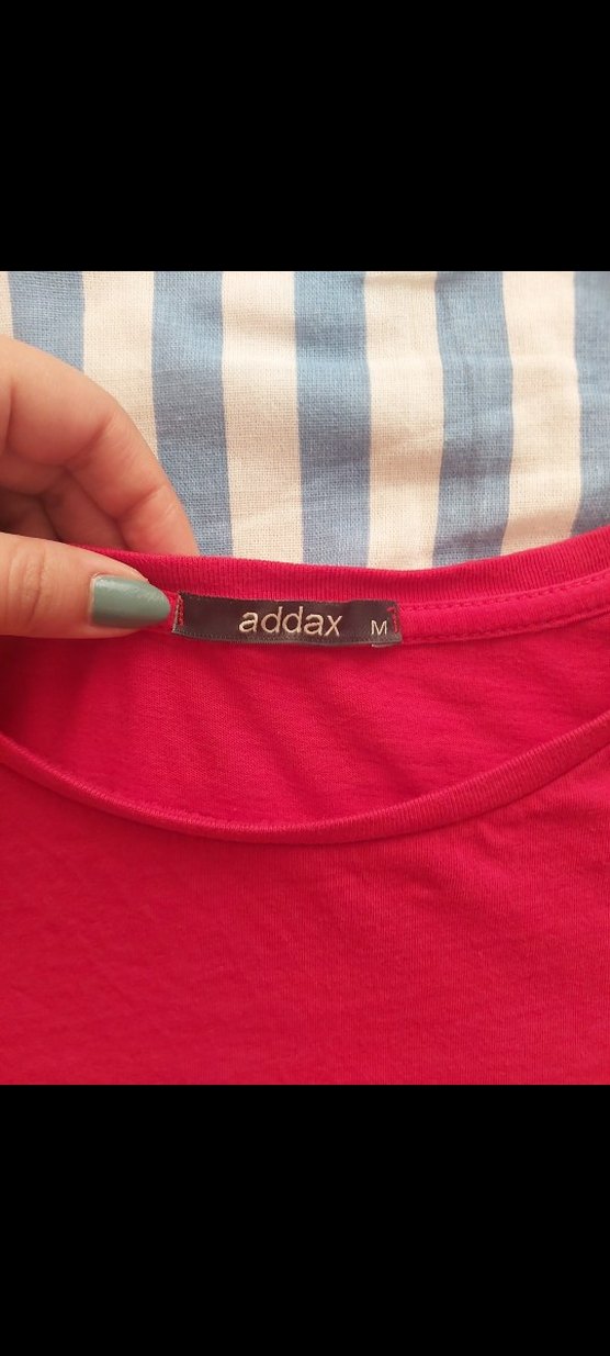 Kısa Kollu, Baskılı, Tokalı Kırmızı Kadın Tişört - Görsel 3