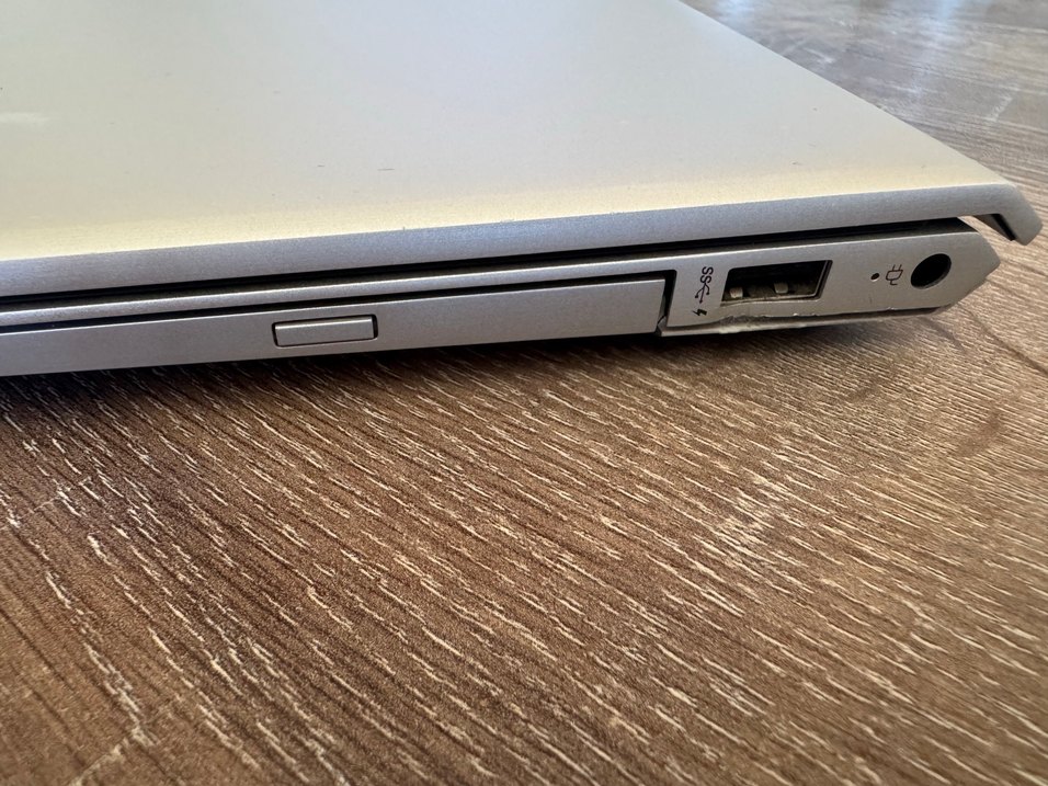 Gri Renkli Hp Envy Laptop - Görsel 5