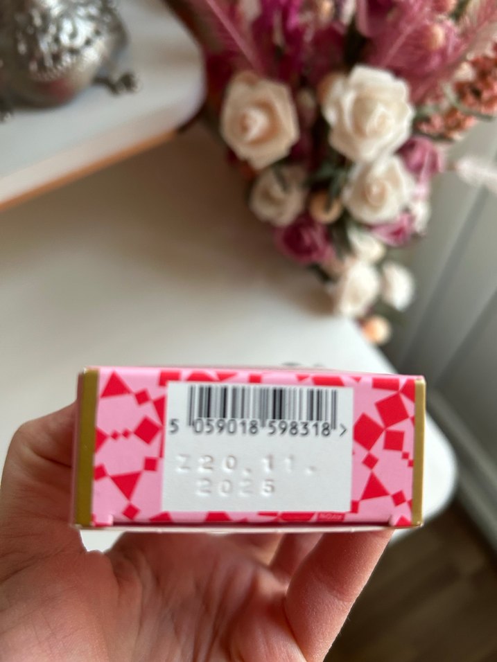 Avon Loviu Kadın Parfümü 30 ml - Görsel 4