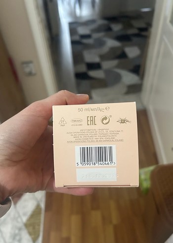 Avon Cherish Kadın Parfümü - Görsel 3