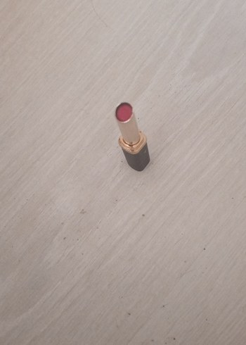 Loreal 346 numara mat kırmızı ruj