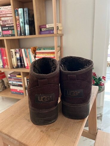 UGG bot
