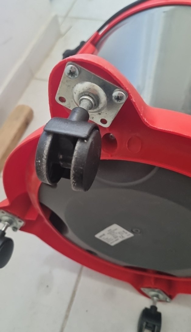 Kırmızı Elektrikli Süpürge iade yoktu garantisi mevcut - Görsel 5